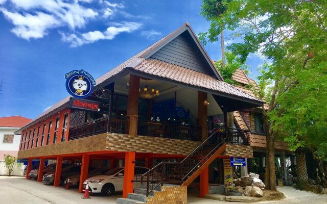 Khunsri Resort Pattaya