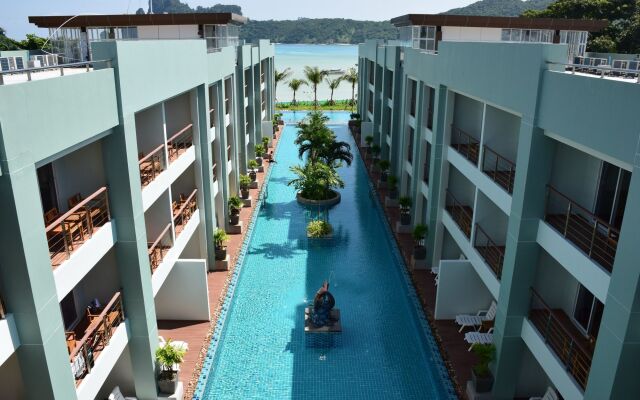 Phi Phi Harbour View Hotel