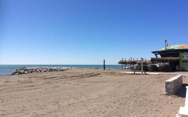 Del Parque Flats - Guadalmar