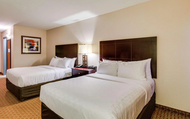 Clarion Hotel Convention Center