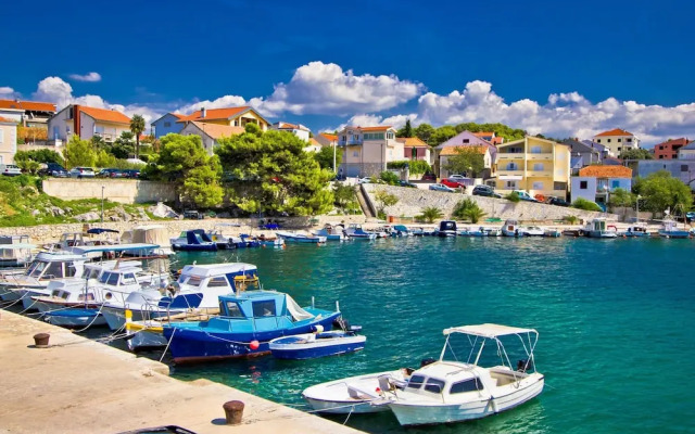 Beachfront Apartment Gaj 9