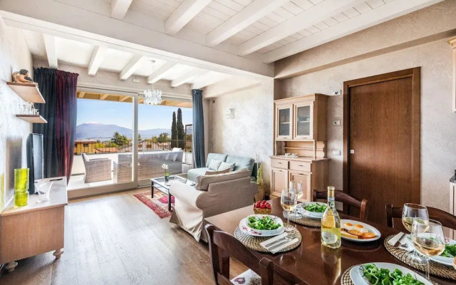 Warda C11 Apartment by Wonderful Italy