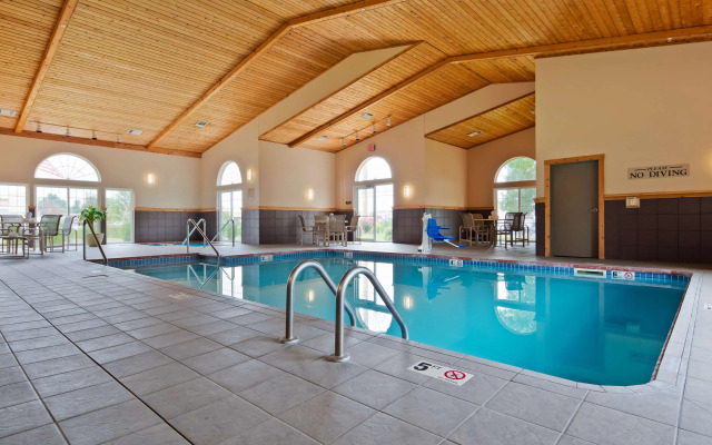 Best Western Plus Menomonie Inn & Suites