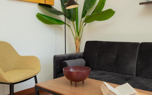 Brand New One Bedroom Cathedral Views