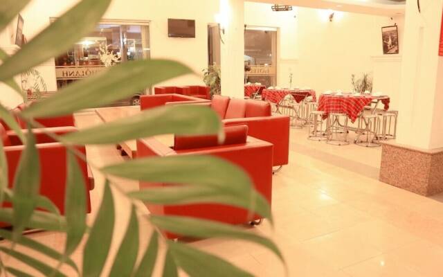 Pho Lanh Hotel