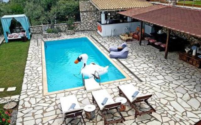 Luxury Villa Athina