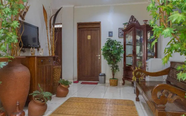 Reddoorz Dago Asri 3