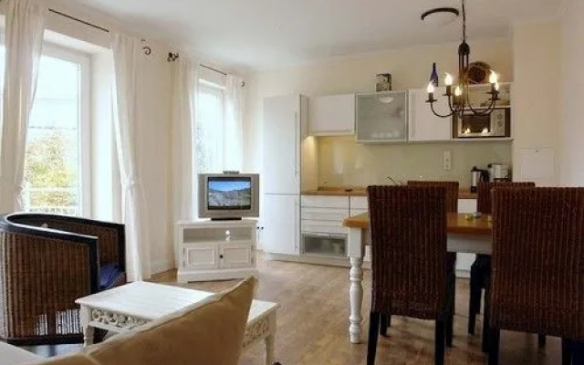 Min Huesung Apartment