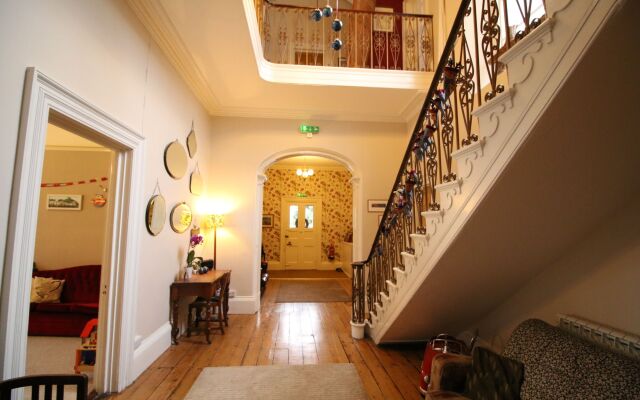 Laston House