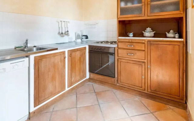 Luxurious Mansion in Castle Grounds in Lantheuil