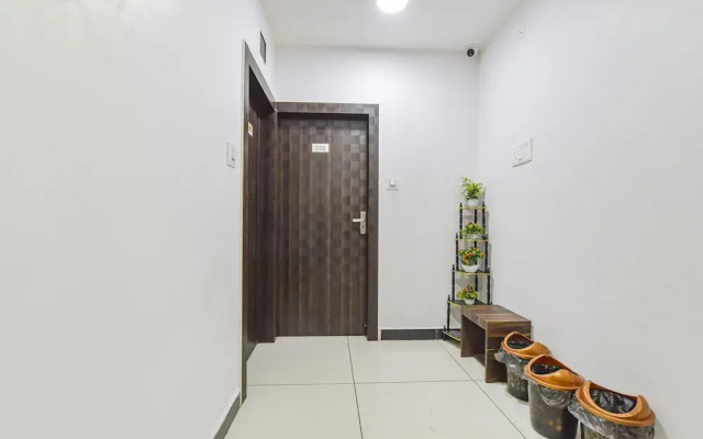 Fabexpress Anandam Palace Guest House