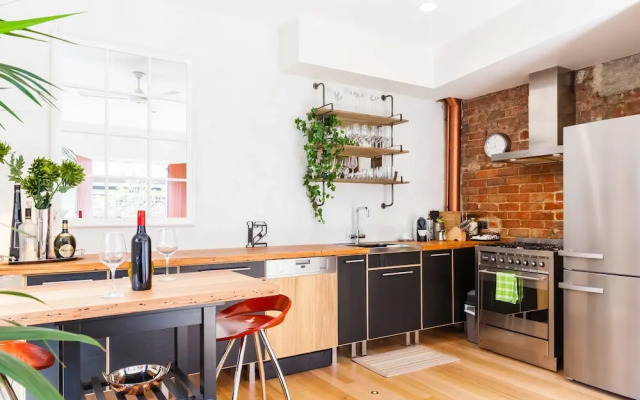 VERA, 1BDR South Melbourne Apartment