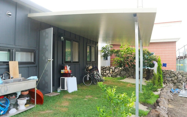 Jeju Pureunseom Guest House