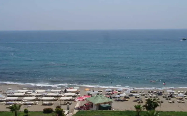 Отель Club Bayar Beach