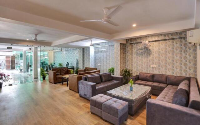 OYO Townhouse 1101 Birdhouse South City Near Omaxe Gurgaon Mall