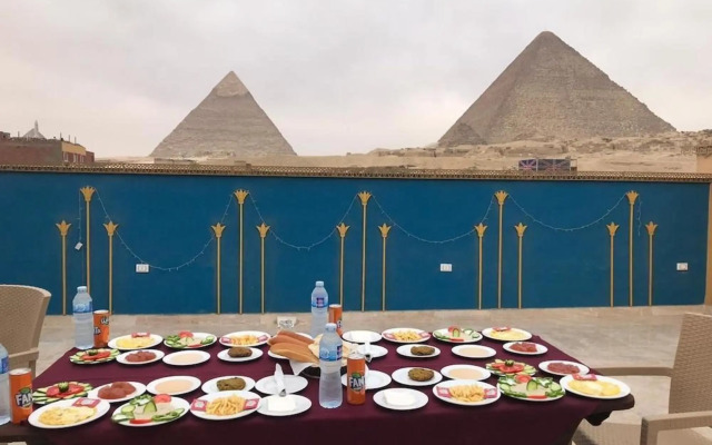 Pyramids Height Inn