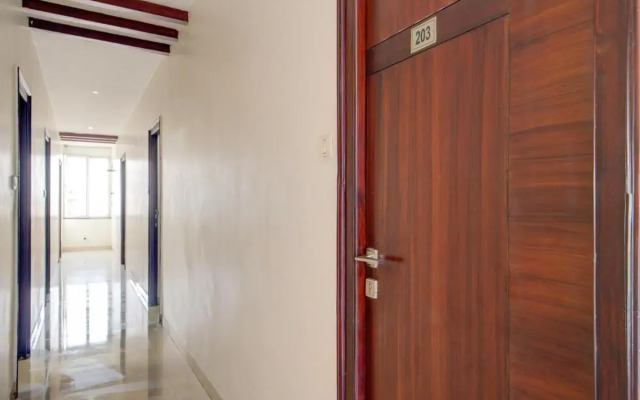 Oyo Hotel M