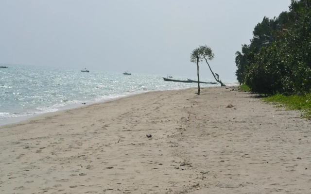 Cross Bill Beach Resort-Havelock