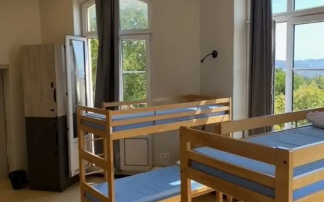 Auberge de Jeunesse Marseille - Bois Luzy