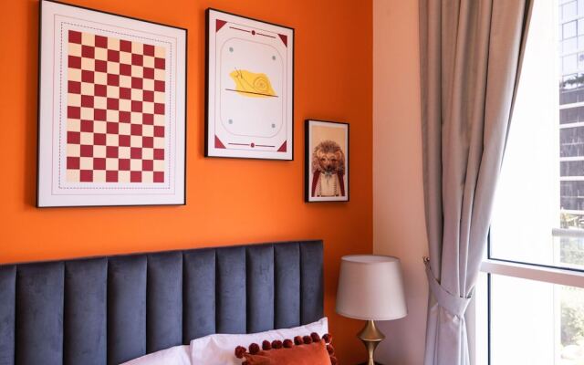 Grand 2BR Burj Khalifa Gym/pool by Belvilla