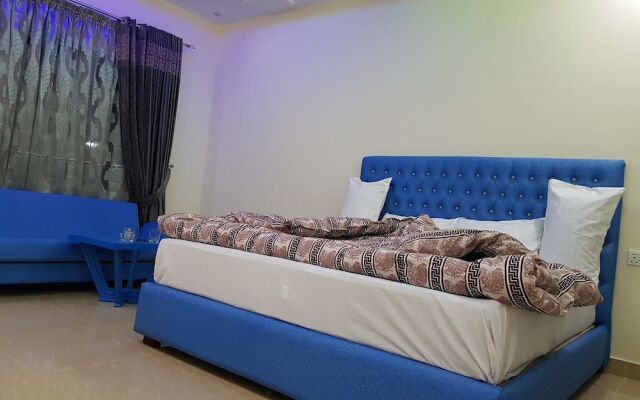 Galaxy cottages