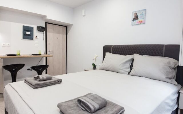 Brand Urban Getaway in Megaro Mousikis