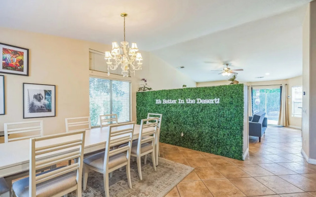 4BR-Retro Game Room-Theater-Pool & Spa