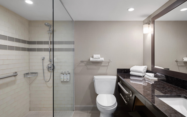 Holiday Inn Calgary-Airport by IHG