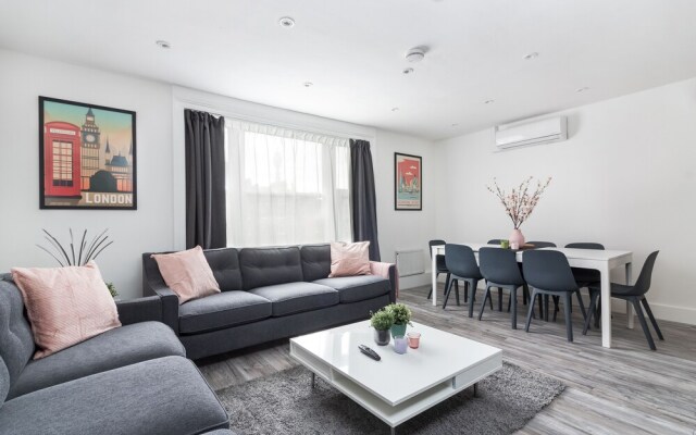Luxury 3 Bedrooms Apartment in Central London