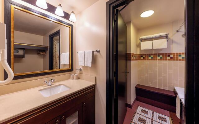 Disney Sequoia Lodge