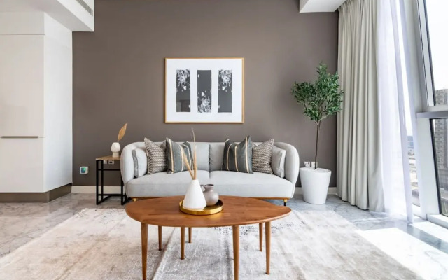 Silkhaus Canal Views Gorgeous 1BR Pool Access