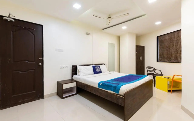 OYO Rooms 595 Mumbai Central