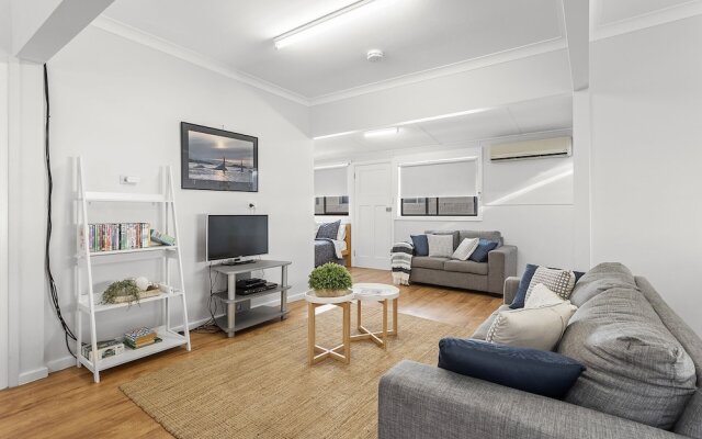 Victoria Parade, 29B