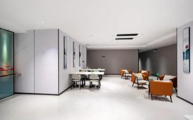 Kaimeilai Hotel (Shenzhen Futian Shangmeilin Subway Station Store)