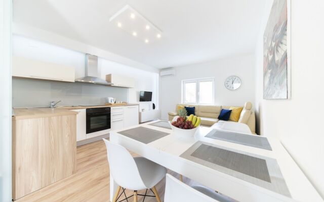 Holiday Home Apartments Bellamare