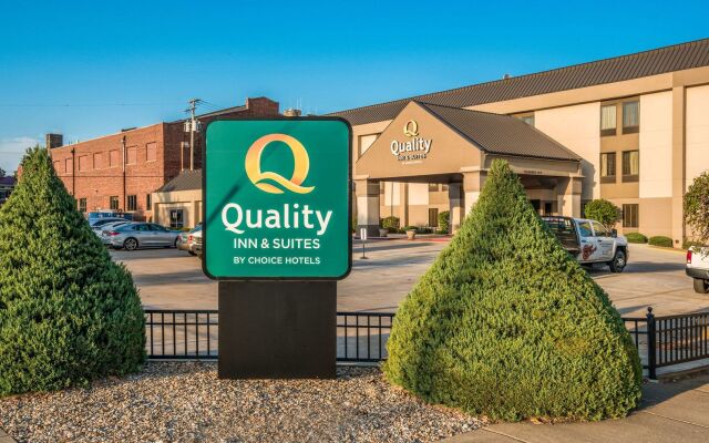 Quality Inn & Suites Quincy - Downtown
