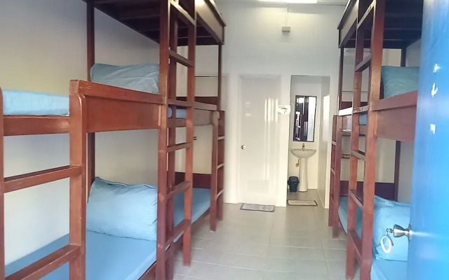 Brizo Hotel and Beach Resort