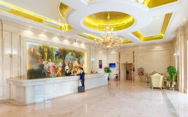 Vienna International Hotel (Dongguan Shipai Ecological Park)