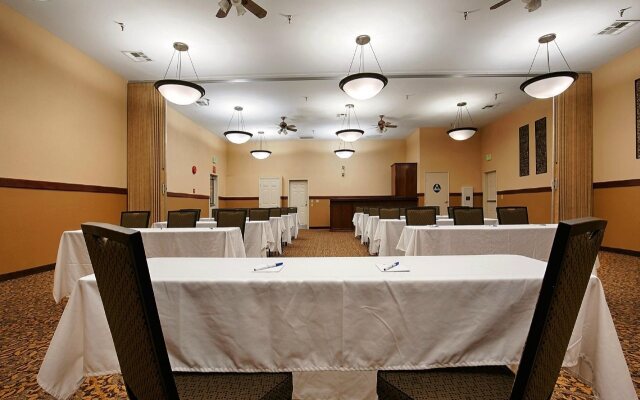 Best Western Plus Executive Inn & Suites