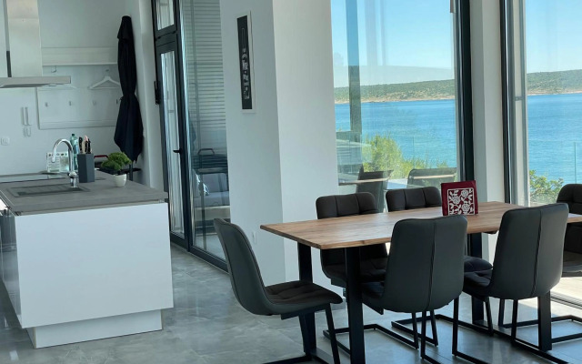 Palms & Beach Maslenica