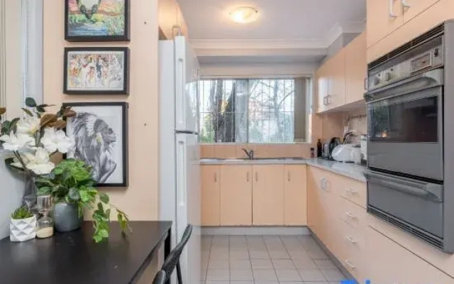 Bright & Cozy Rooms – Easy Access to Train & Olympic Park