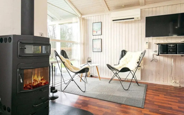 10 Person Holiday Home in Humble-by Traum