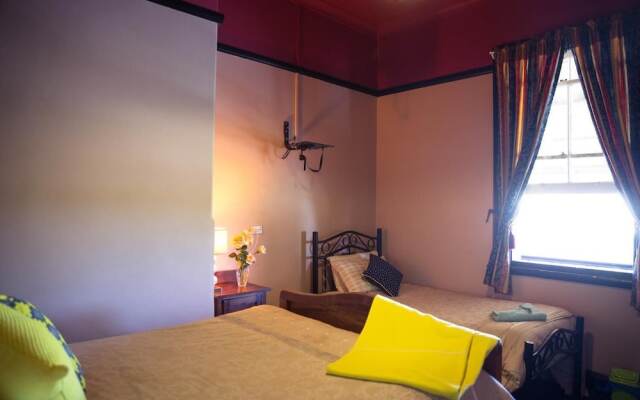 Boorowa Hotel