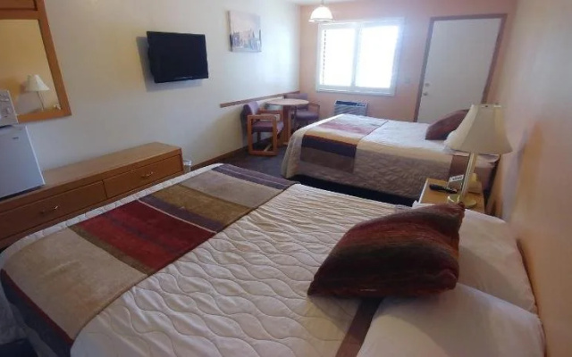 Blue Pine Motel