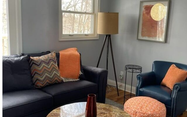 Blue Sunsets Cozy Retreat