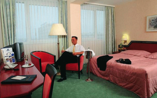 Maritim Halle