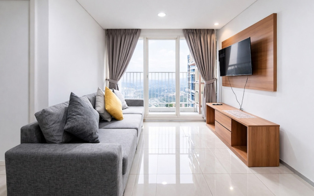 Comfy White 2Br For 3 Pax At Tuscany Residence