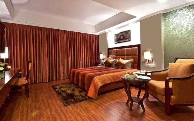 Golden Plaza Hotel