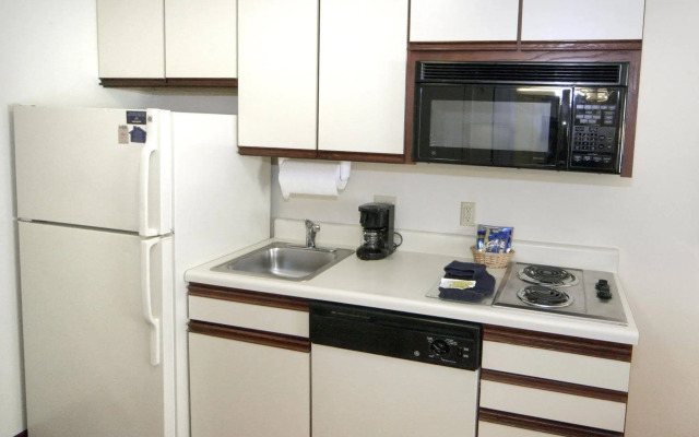 Candlewood Suites Richmond-South by IHG