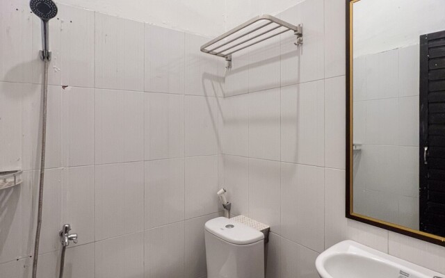 RedDoorz near Waterpark Citra Garden Medan